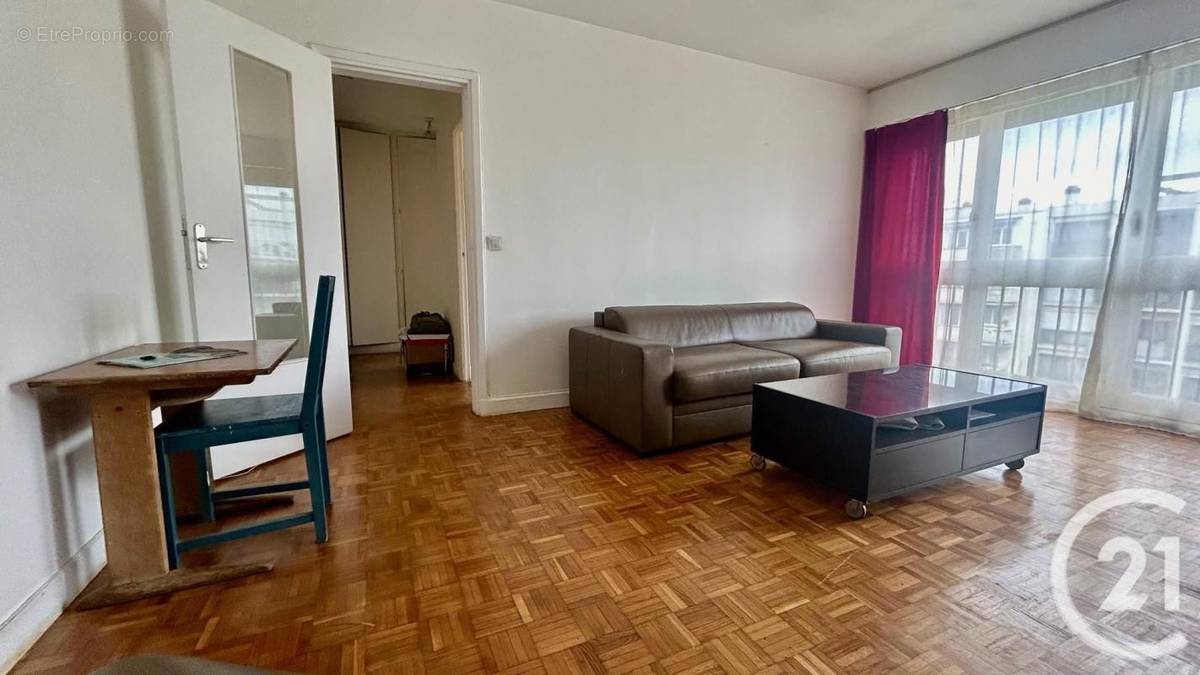 Appartement à FONTENAY-SOUS-BOIS