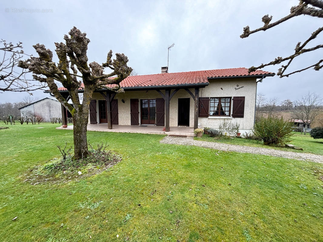 Maison à LABASTIDE-D&#039;ARMAGNAC