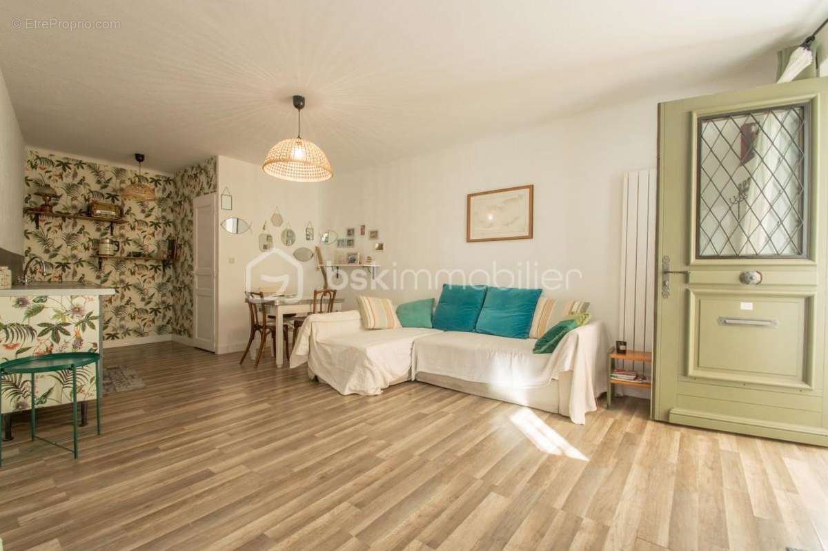 Appartement à HYERES