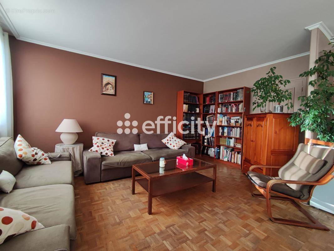 Appartement à EPINAY-SUR-SEINE