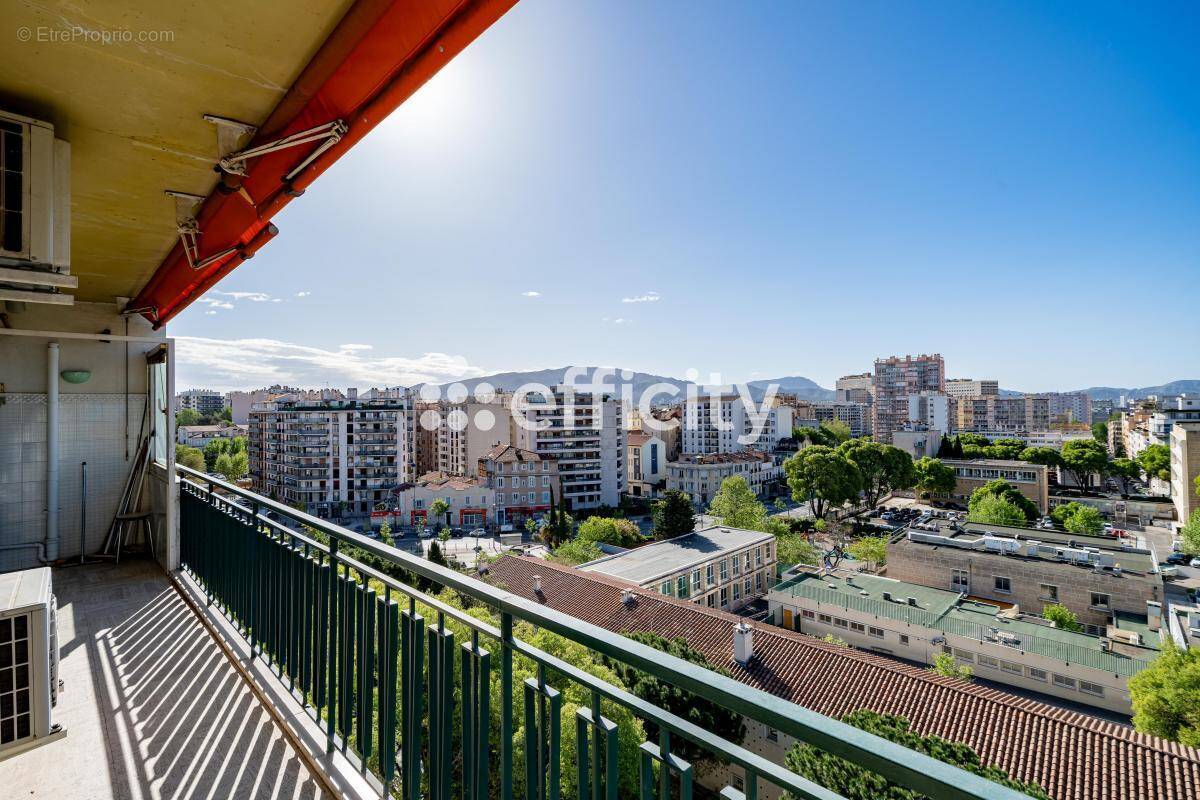 Appartement à MARSEILLE-5E