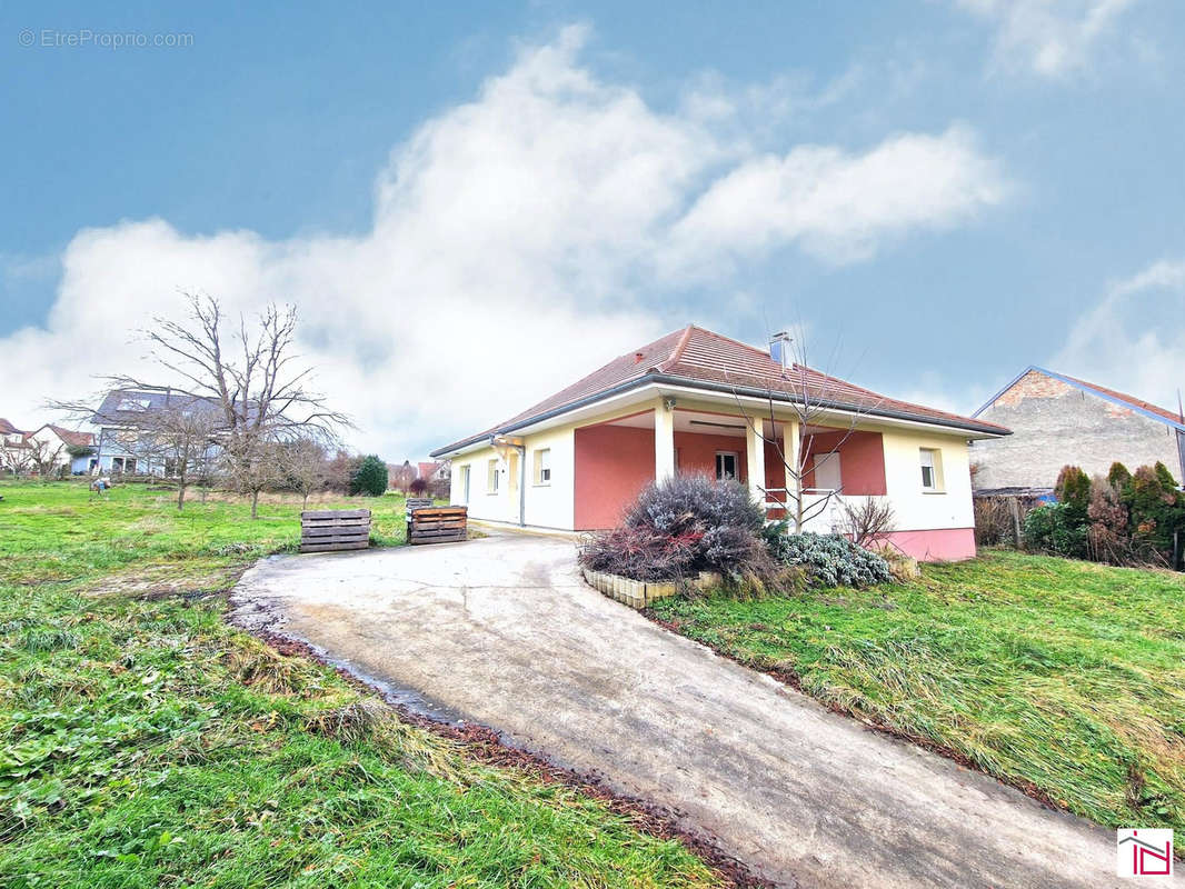 Maison à HAGENTHAL-LE-BAS