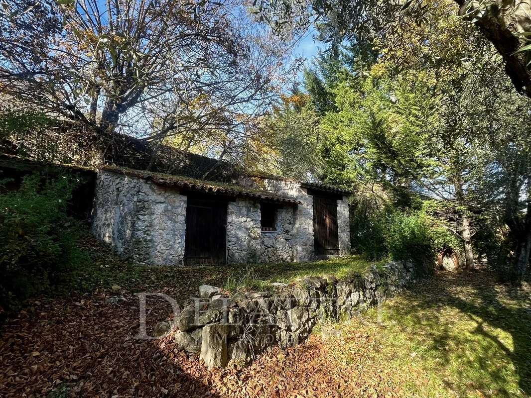 Maison à ROQUEFORT-LES-PINS