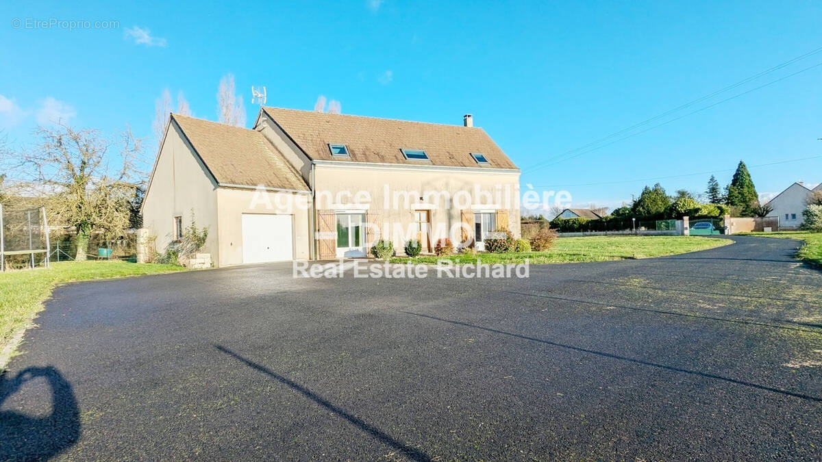 Maison à BEAUMONT-DU-GATINAIS