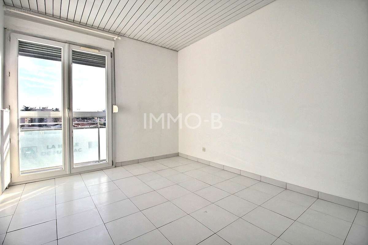 Appartement à RAMONVILLE-SAINT-AGNE