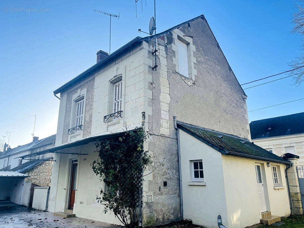 Maison à LA CELLE-SAINT-AVANT