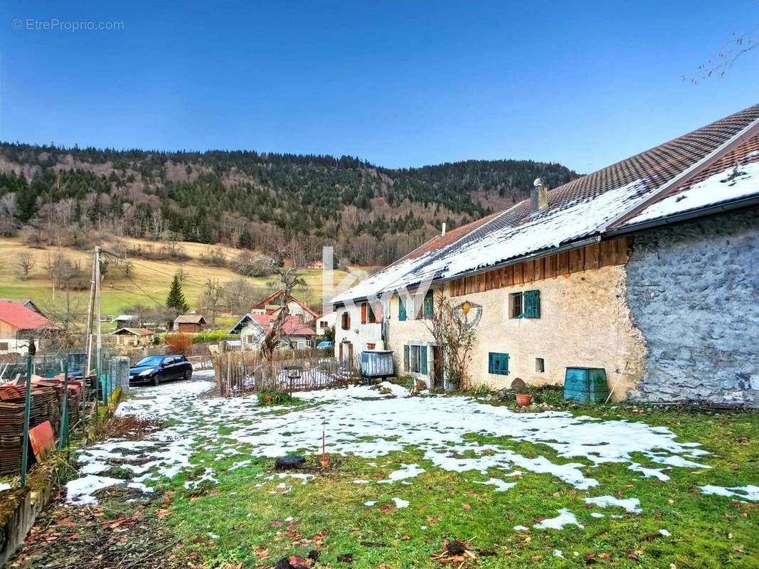 Maison à SAINT-JEAN-DE-THOLOME