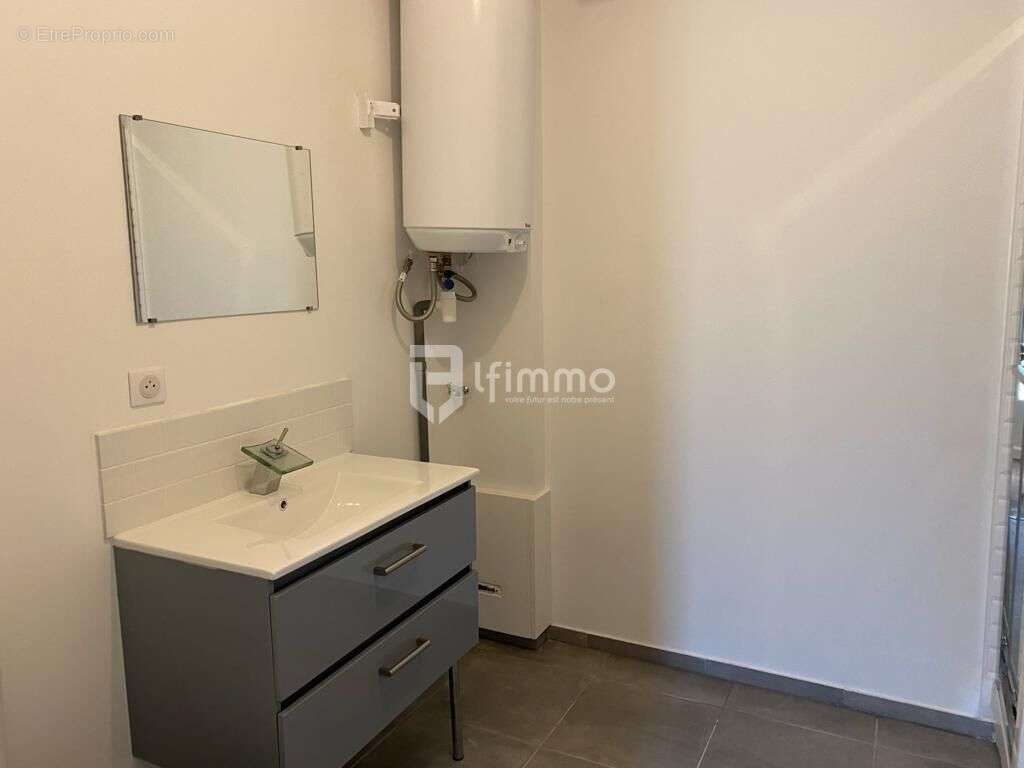 Appartement à VERT-SAINT-DENIS