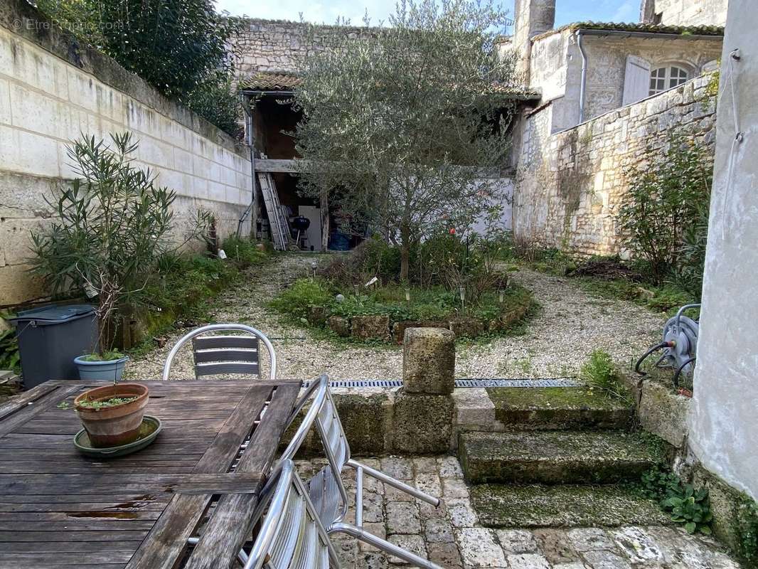 Maison à ANGOULEME