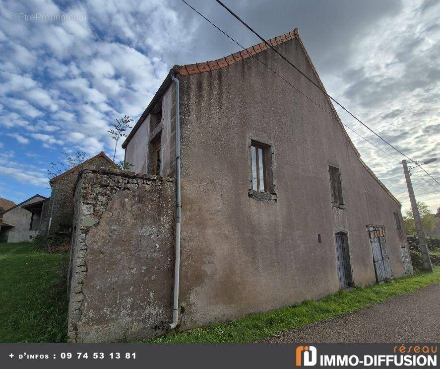 Maison à NOLAY