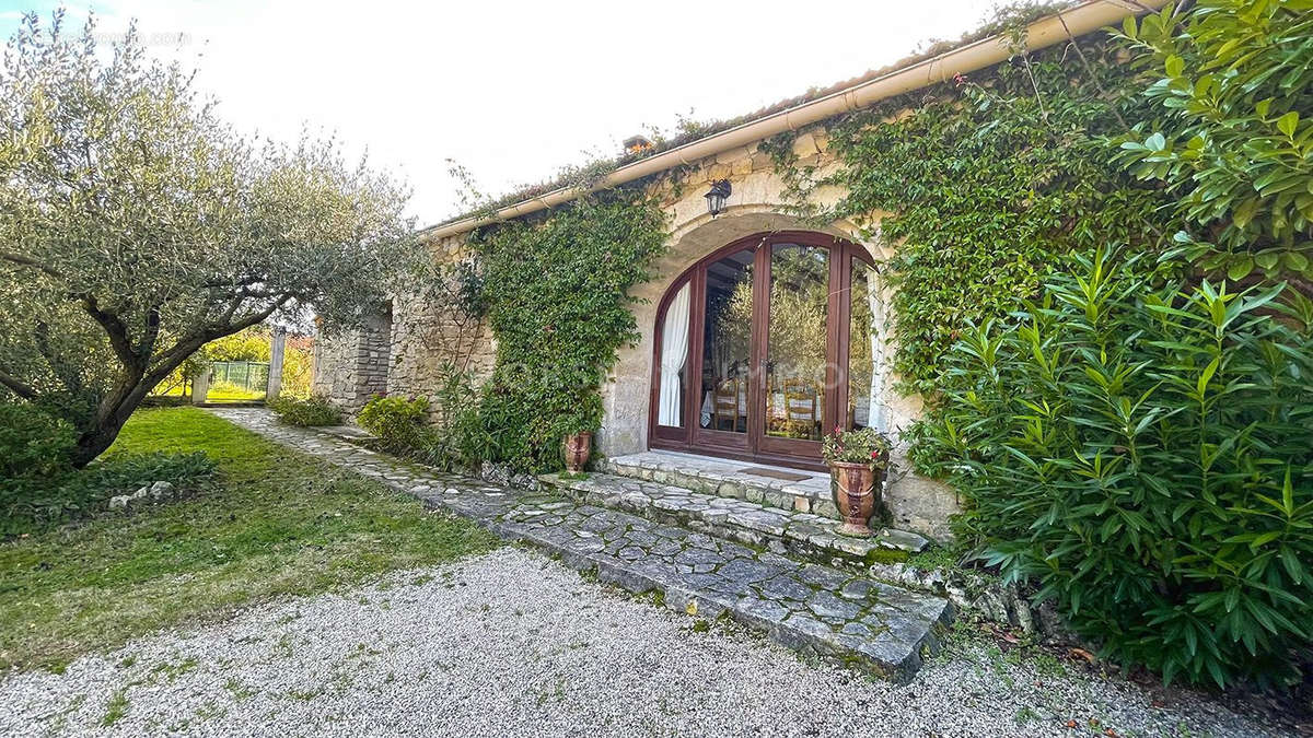 Maison à UZES