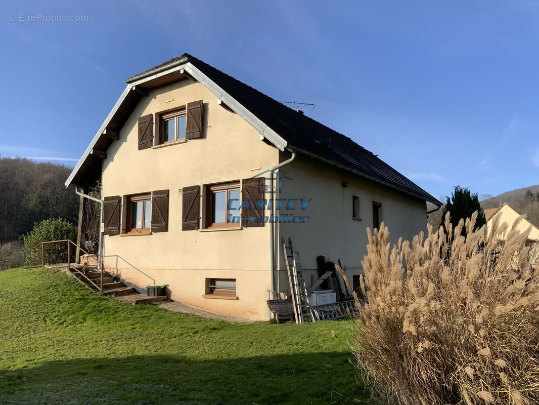 Maison à CHAMPAGNEY