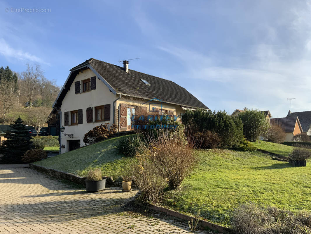 Maison à CHAMPAGNEY