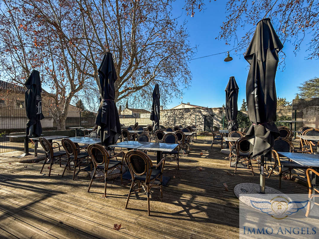 Commerce à L&#039;ISLE-SUR-LA-SORGUE