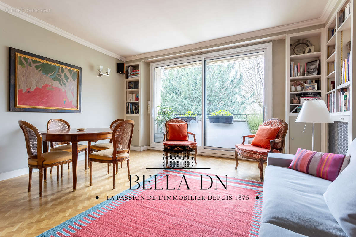 Appartement à NEUILLY-SUR-SEINE