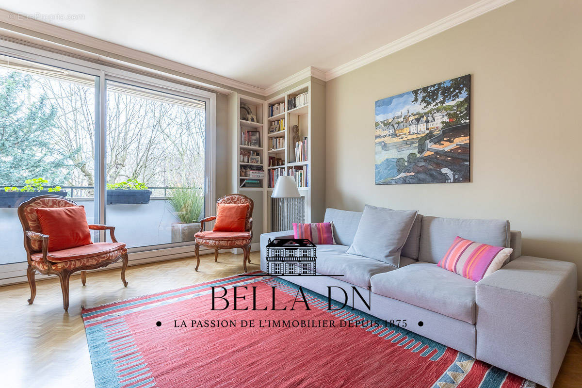 Appartement à NEUILLY-SUR-SEINE