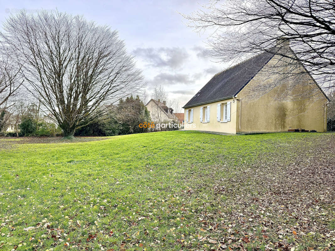 Maison à SAINT-SAUVEUR-LE-VICOMTE