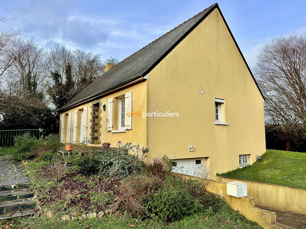 Maison à SAINT-SAUVEUR-LE-VICOMTE