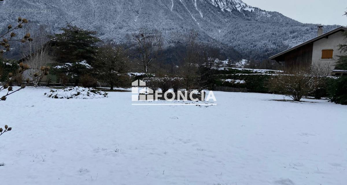 Terrain à SAINT-FERREOL