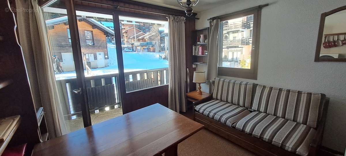 Appartement à MORILLON