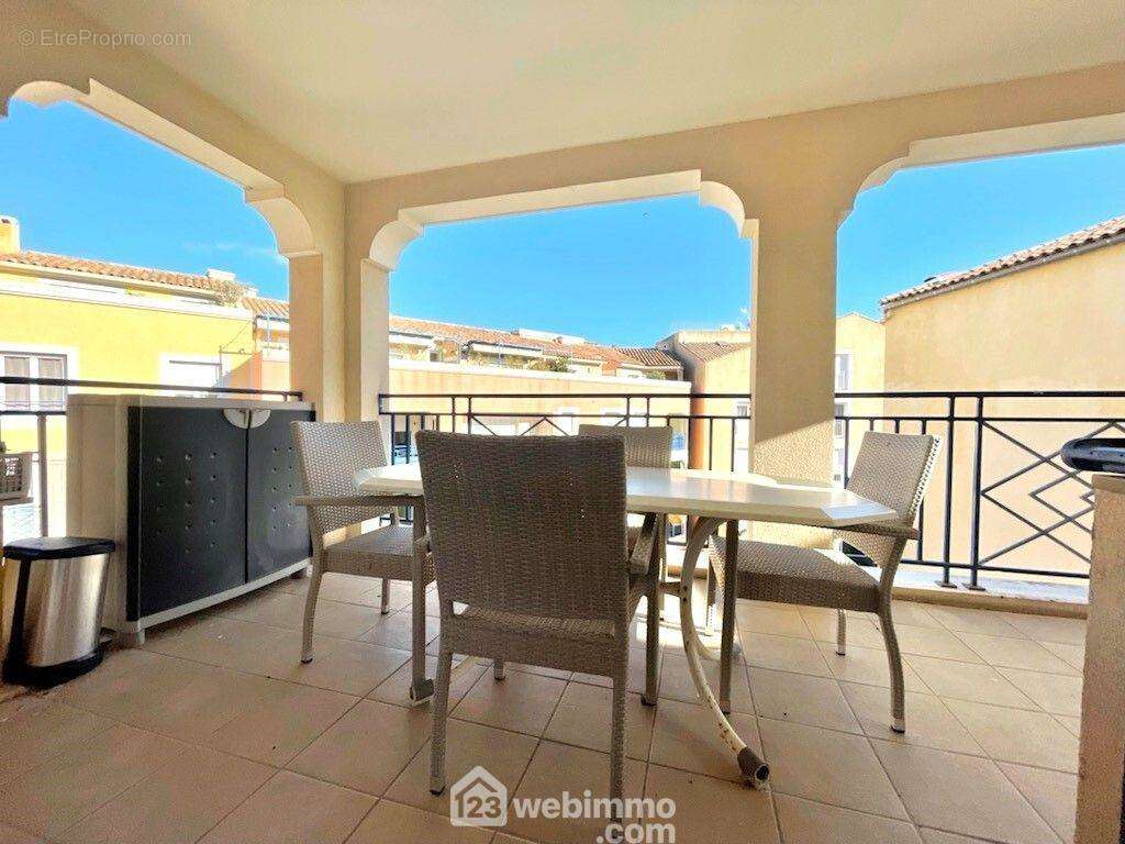 Grande Terrasse de 12,5m2 au calme - Appartement à SAINTE-MAXIME