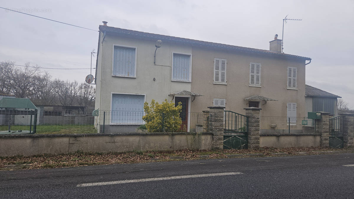 Maison à ORADOUR-SAINT-GENEST