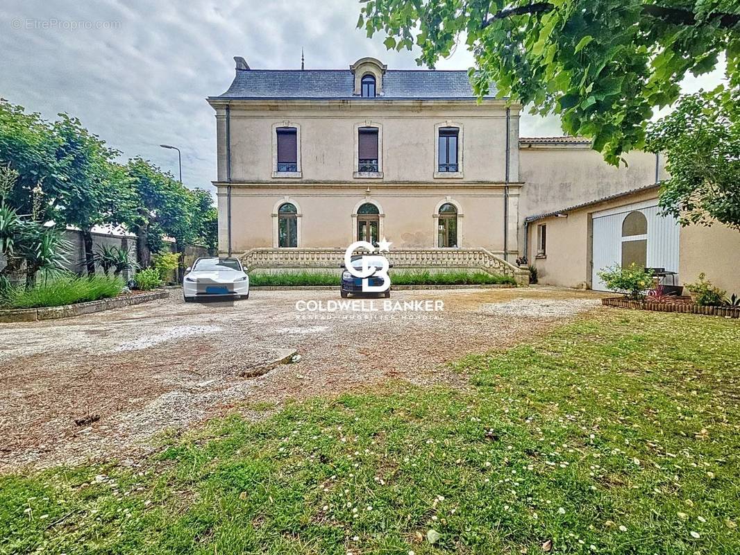 Maison à SAINT-JEAN-D&#039;ANGELY