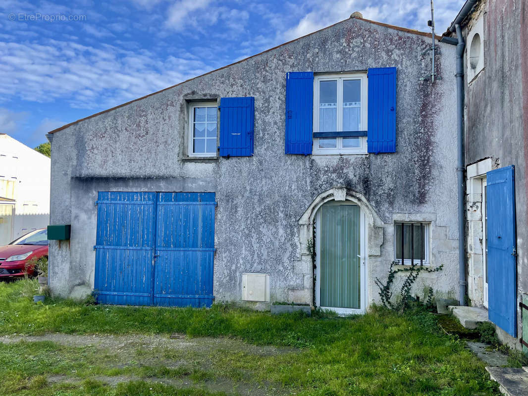 Maison à BOURCEFRANC-LE-CHAPUS