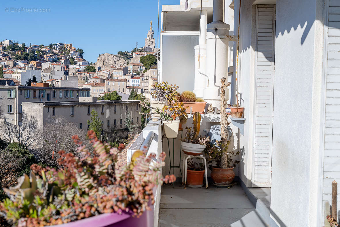 Appartement à MARSEILLE-8E