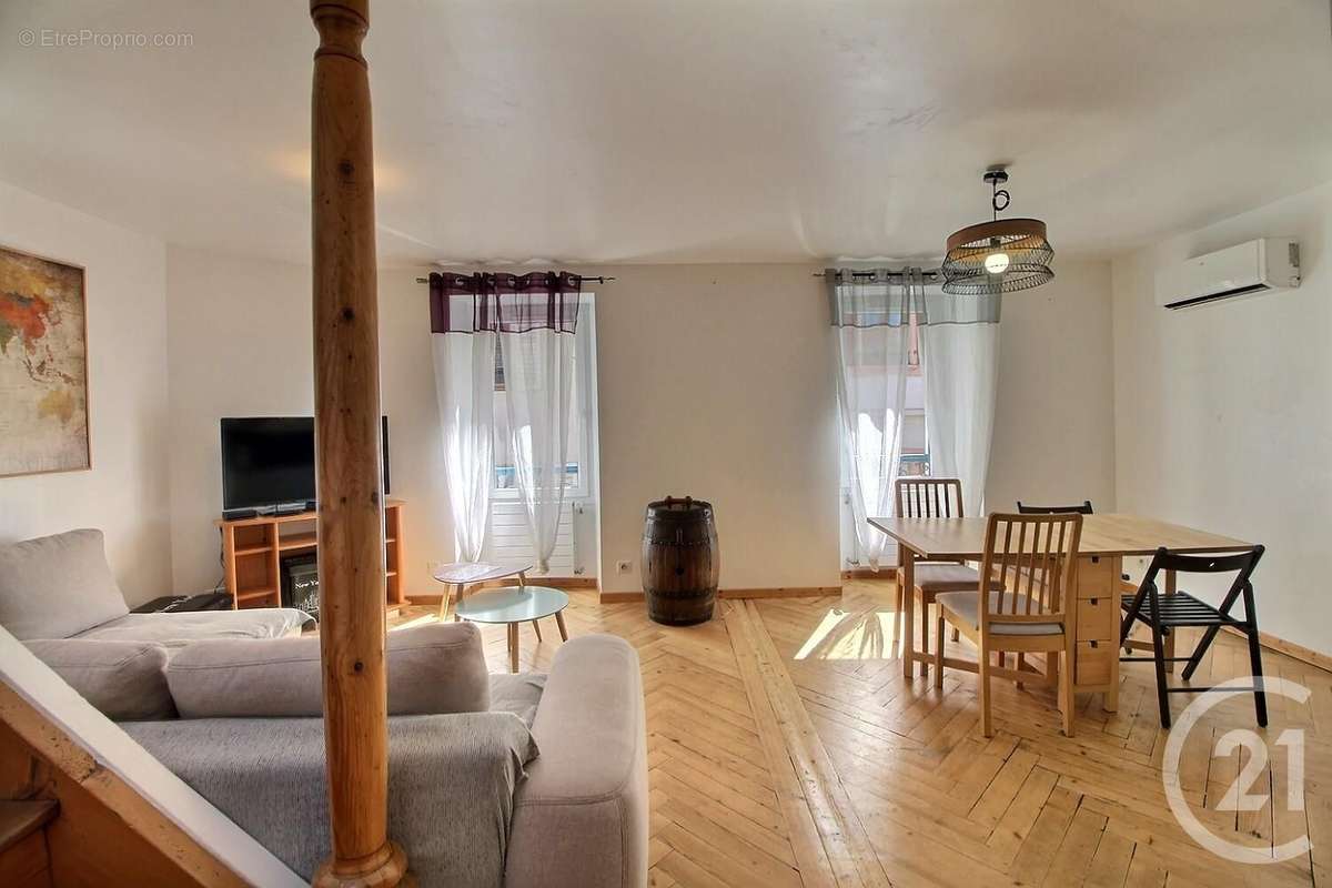 Appartement à EVIAN-LES-BAINS