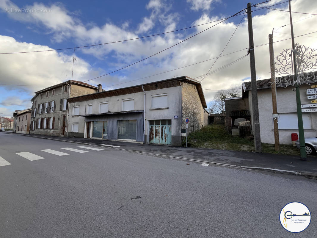 Appartement à DOMPAIRE