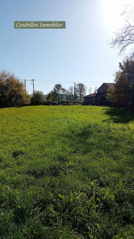 Parking à BOSMOREAU-LES-MINES