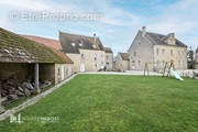 Maison à BRETTEVILLE-L&#039;ORGUEILLEUSE