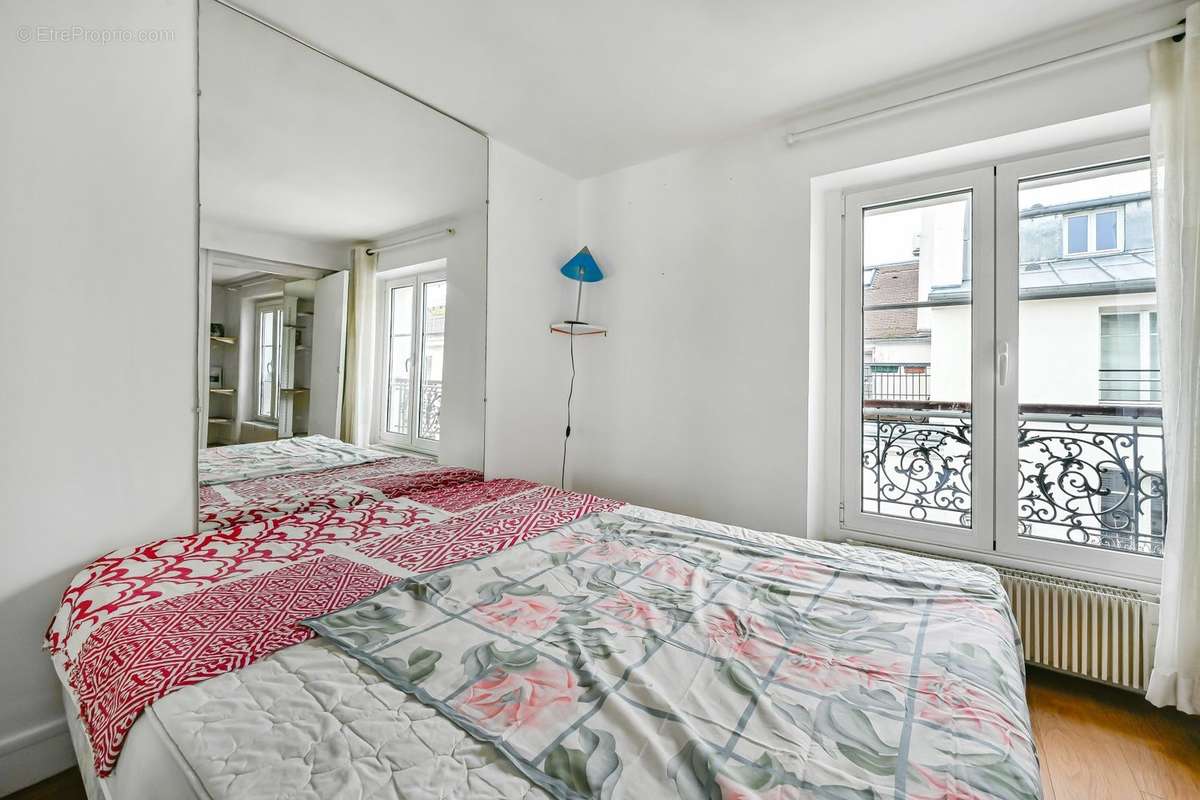 Appartement à PARIS-7E