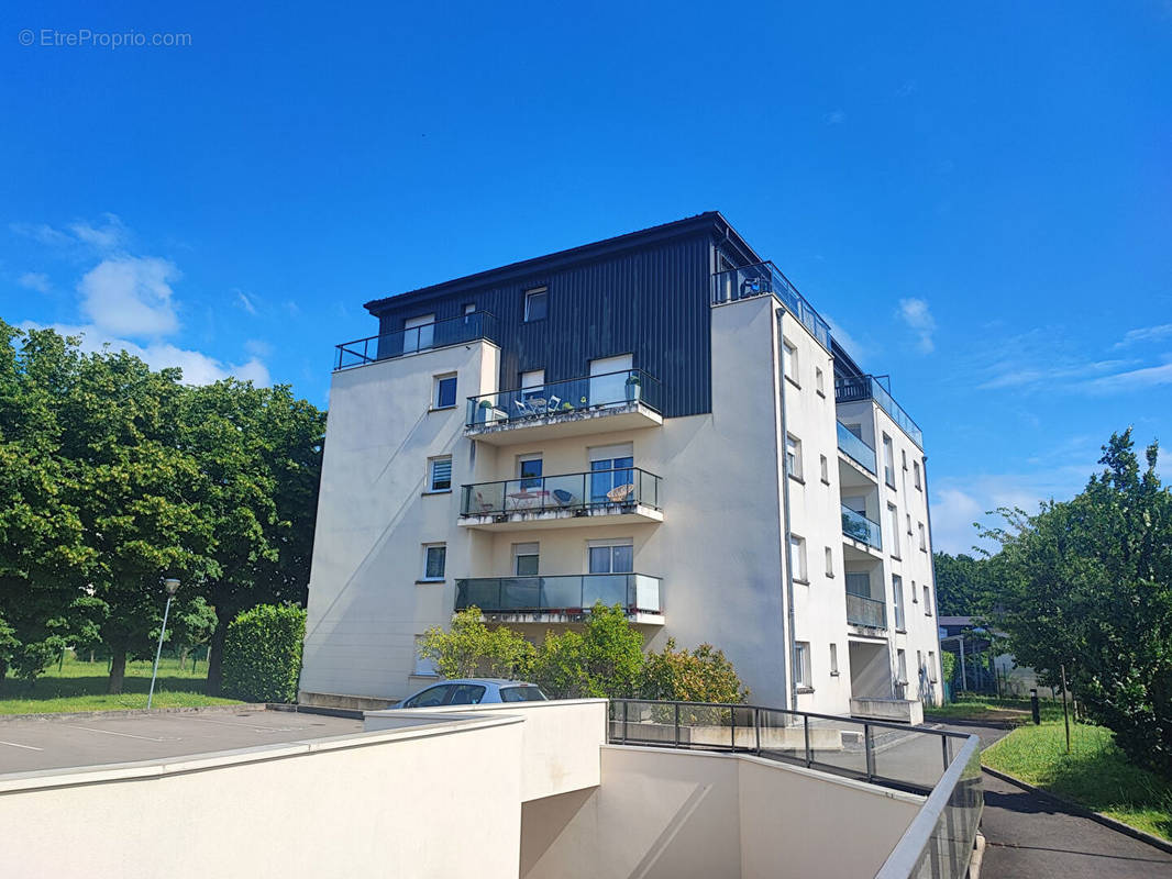 Appartement à SAINT-JEAN-DE-BRAYE