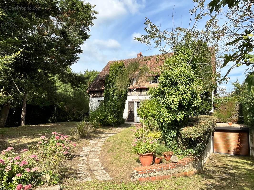 Maison à VIENNE-EN-VAL