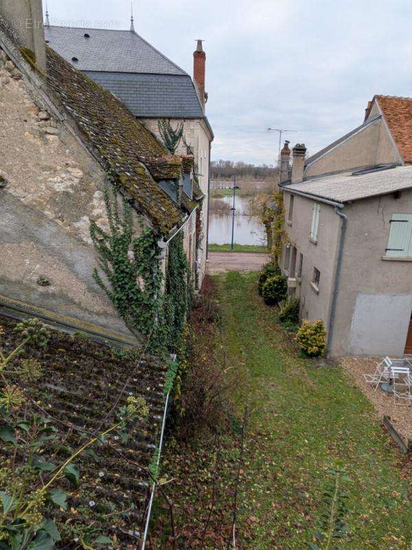 Maison à POUILLY-SUR-LOIRE