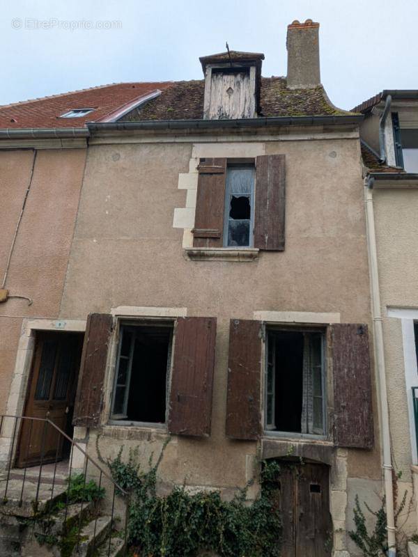 Maison à POUILLY-SUR-LOIRE