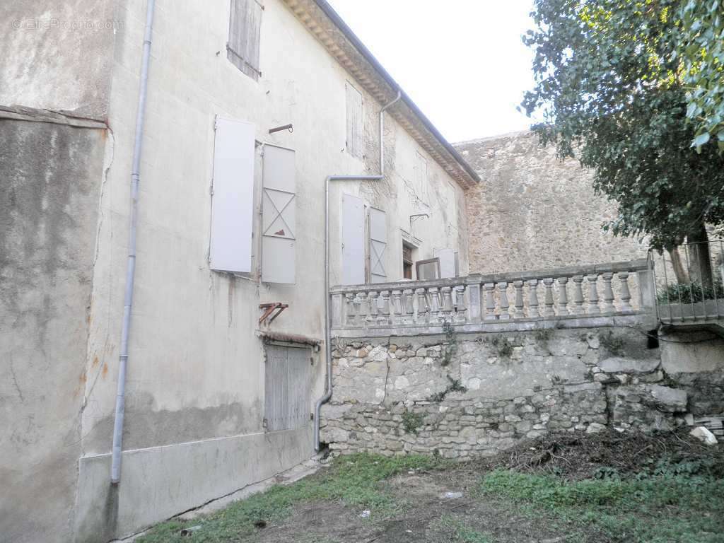 Maison à ROUJAN