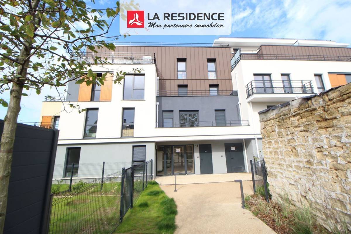 Appartement à VERNEUIL-SUR-SEINE