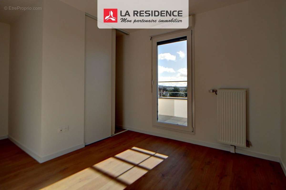 Appartement à VERNEUIL-SUR-SEINE