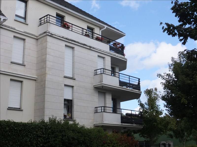 Appartement à MONTIGNY-LE-BRETONNEUX