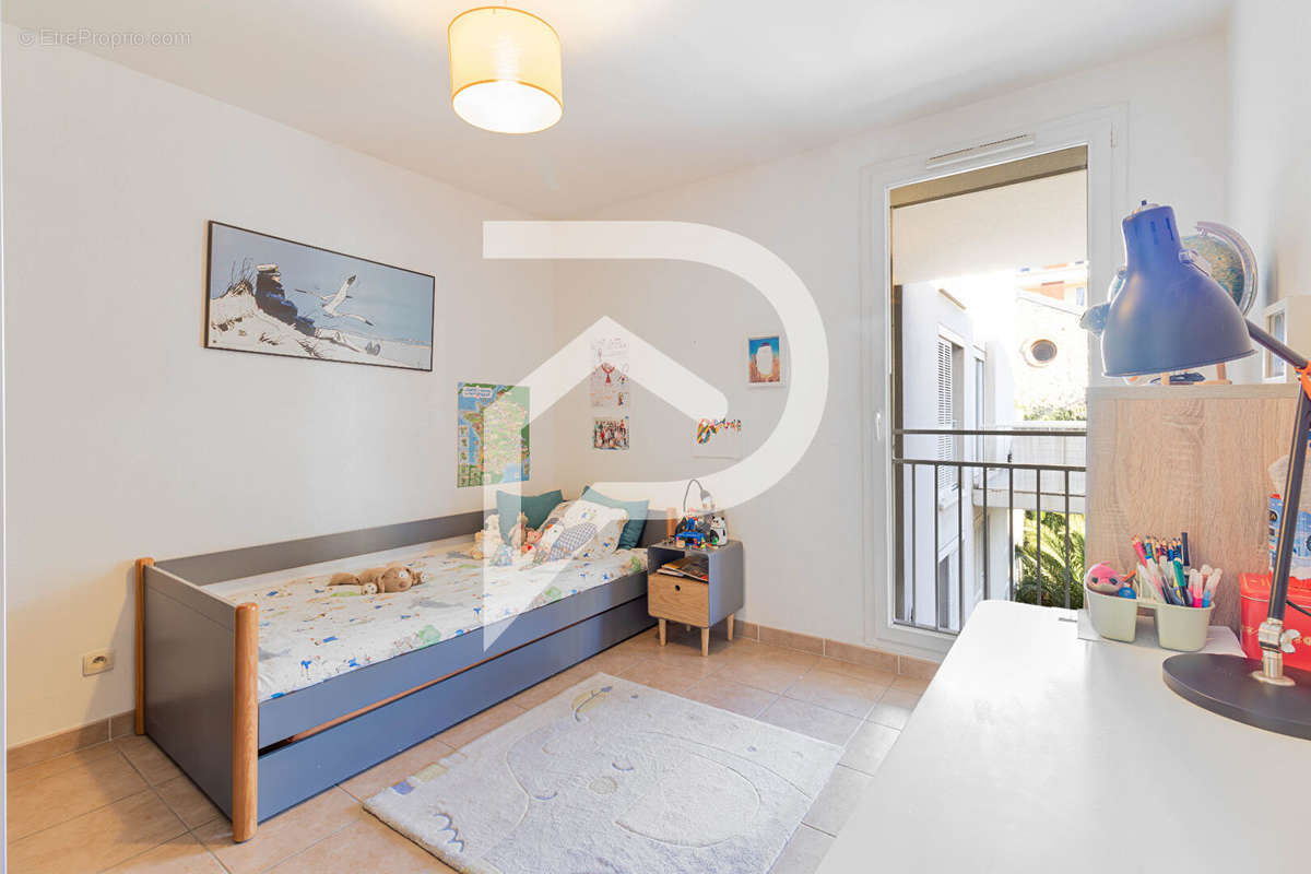 Appartement à MARSEILLE-2E