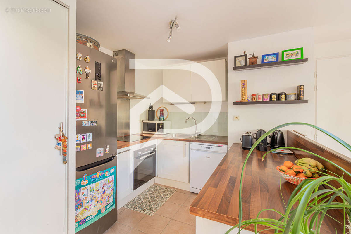 Appartement à MARSEILLE-2E