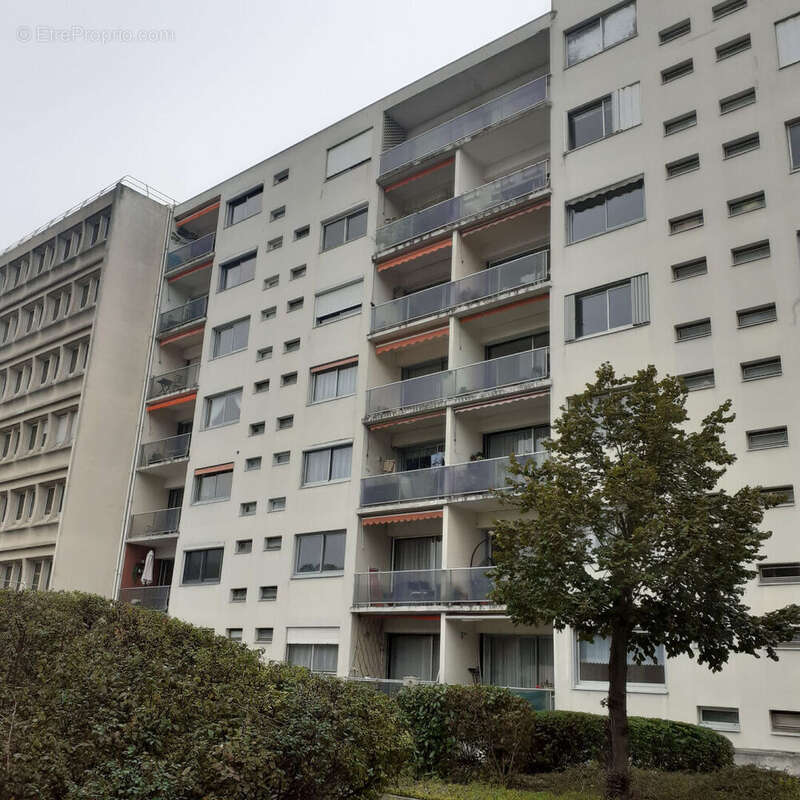 Appartement à LE RAINCY