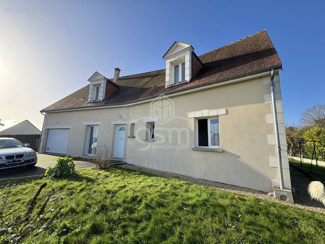 Maison à SAINTE-MAURE-DE-TOURAINE