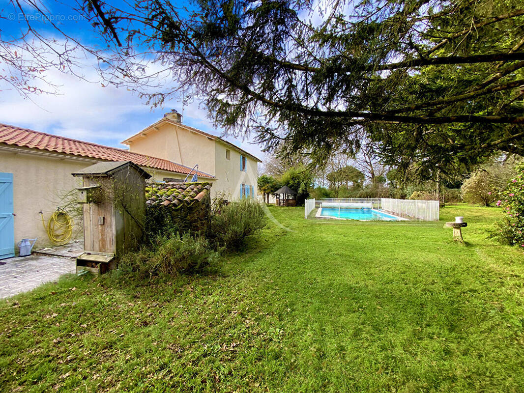 Maison à LANDERONDE