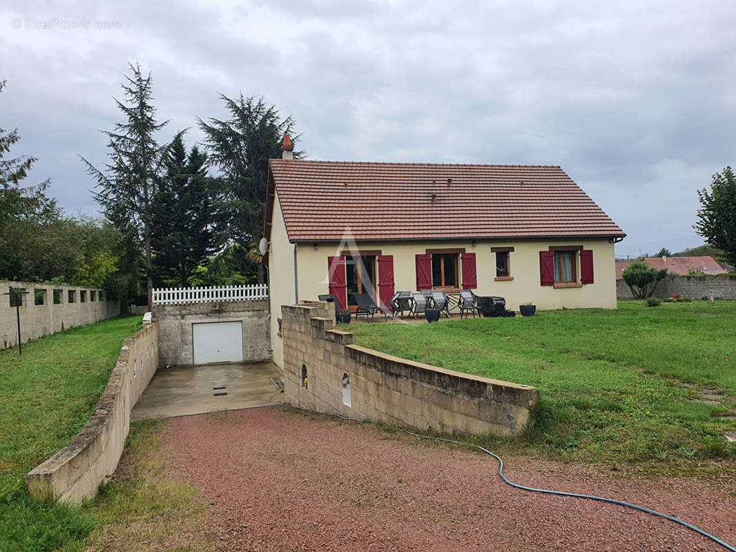 Maison à NOYERS-SUR-CHER