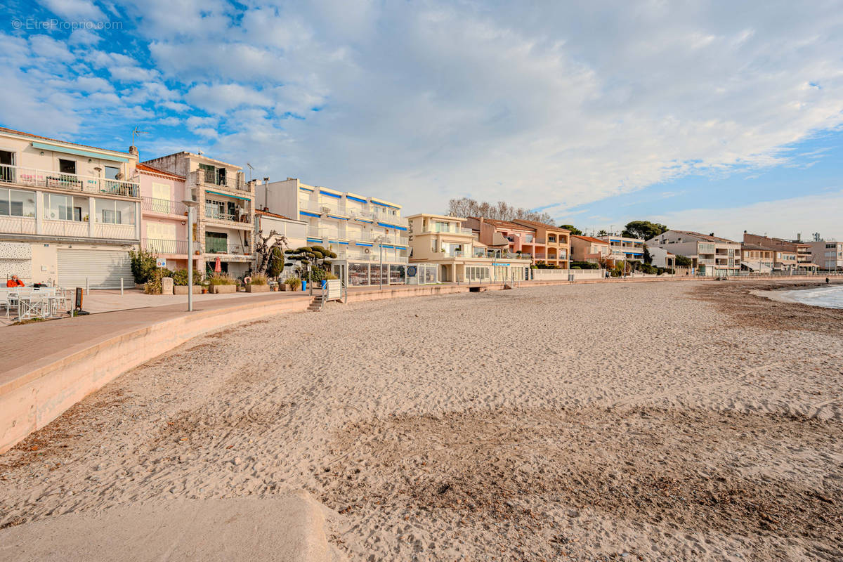 Appartement à SAINT-CYR-SUR-MER