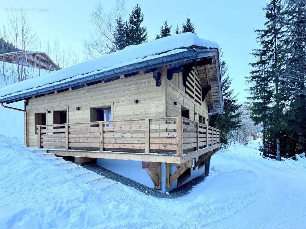 Maison à LA CLUSAZ